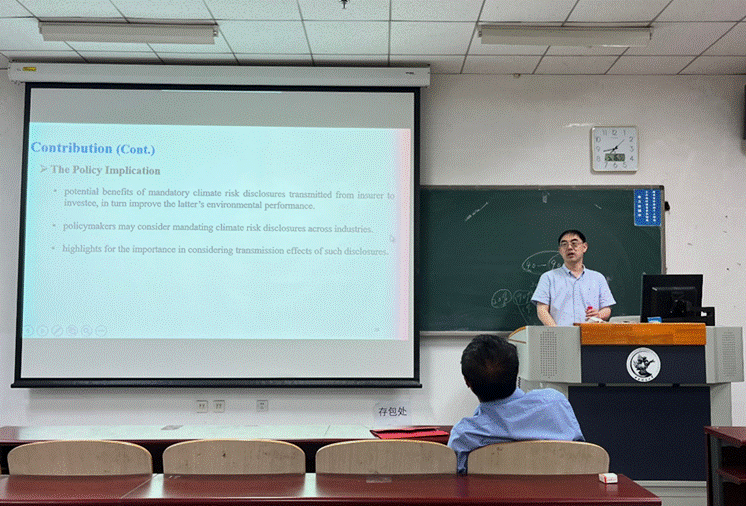 程江教授给同学们带来精彩讲解程江教授首先向同学们介绍了全球气候变化